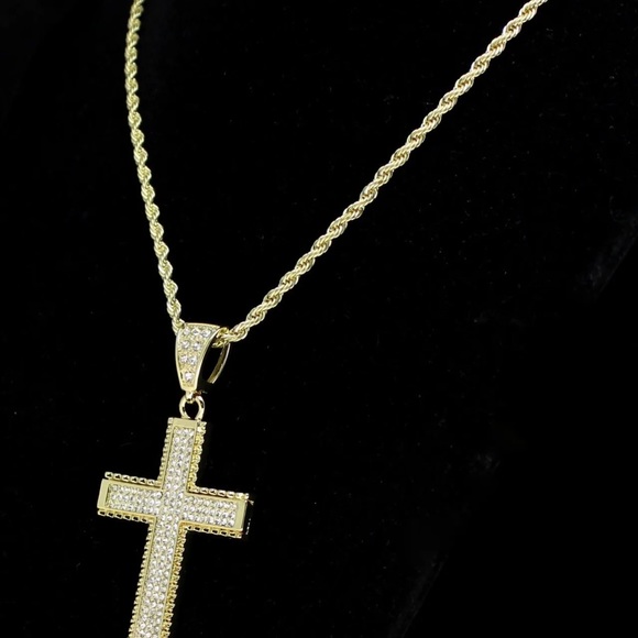 14K Gold Plated Cross & Chain Set - Picture 3 of 4
